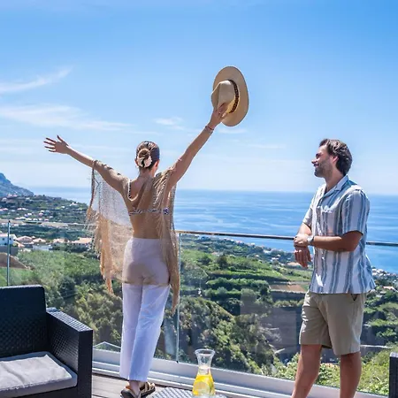 Sunshine Deluxe C By Madeira Sun Travel Appartement